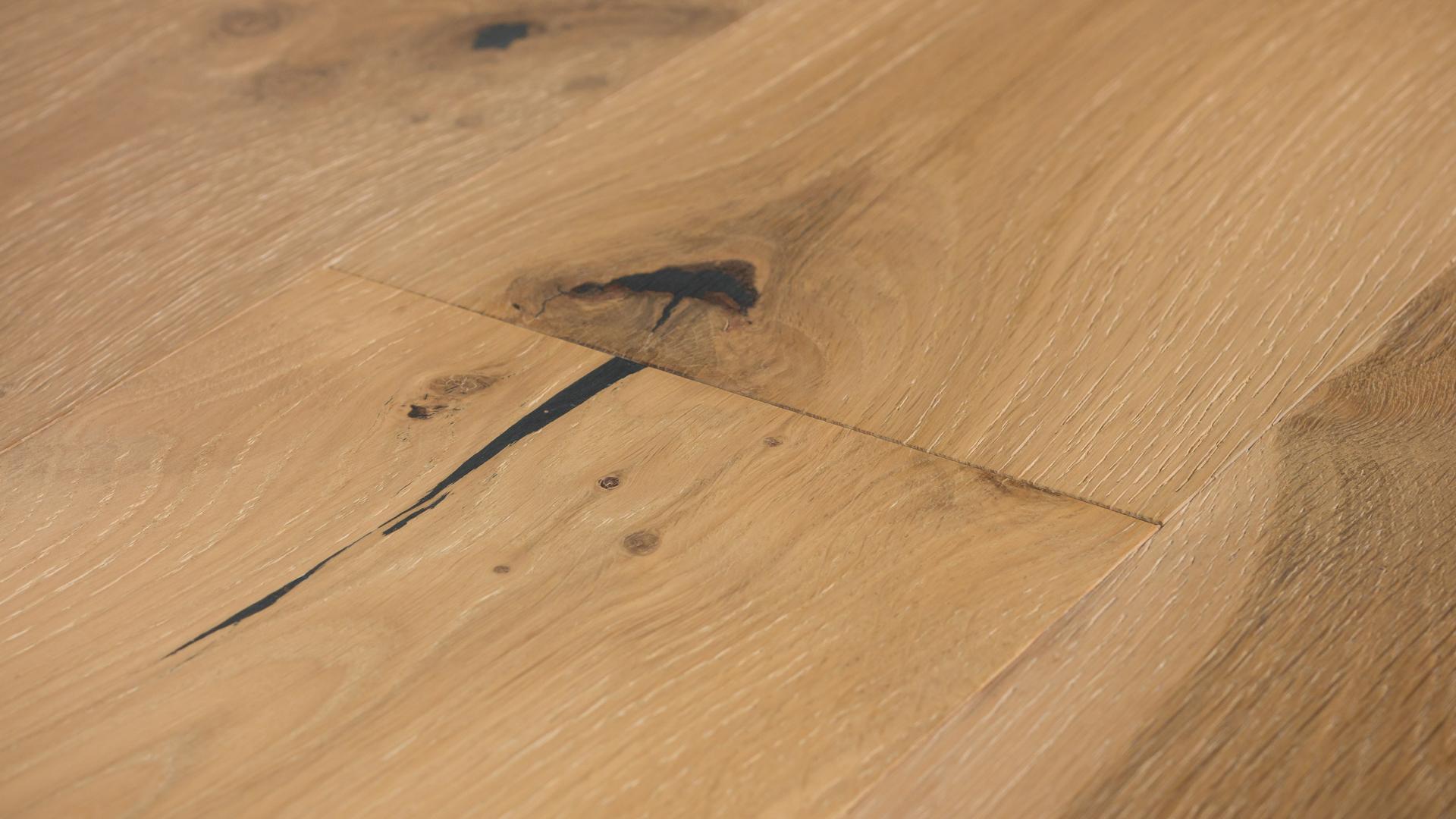 Brushed Oak 'Macaroon' Kentwood Flooring