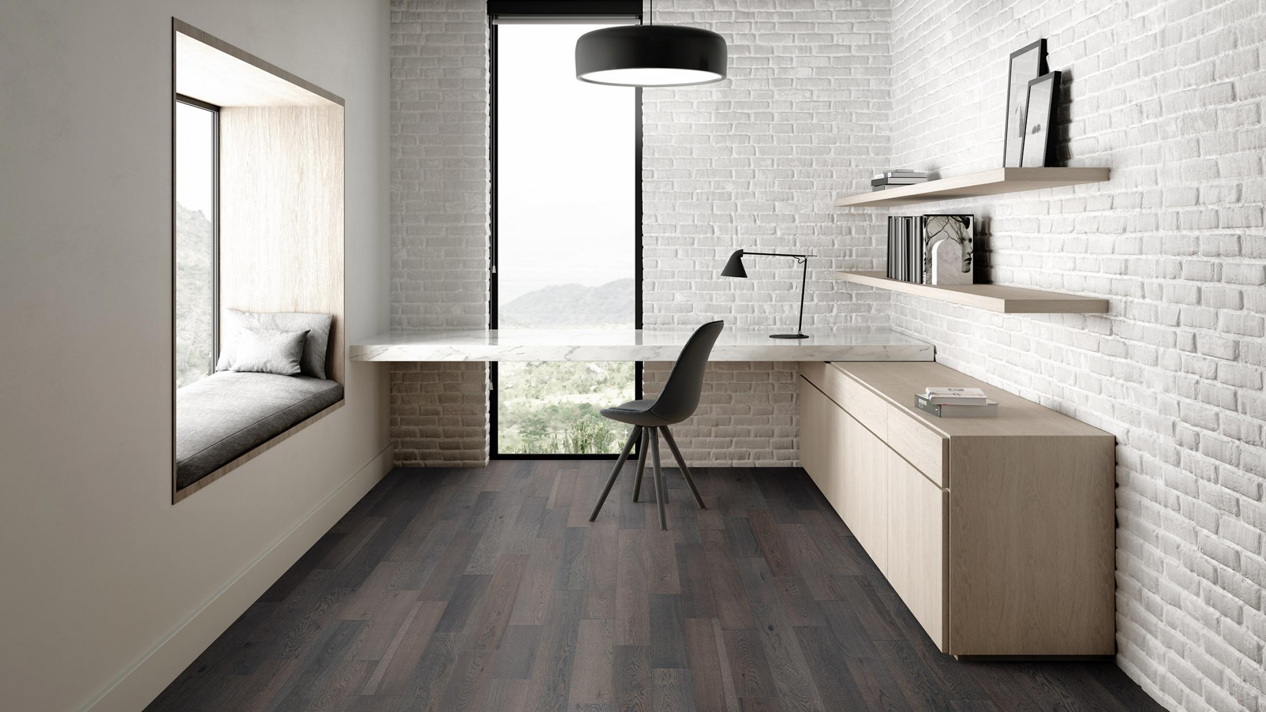 Brushed Oak Otter