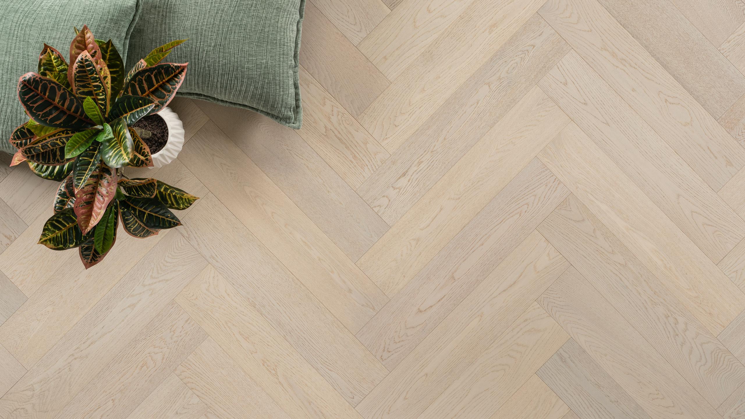 Brushed Oak Summer Day Herringbone