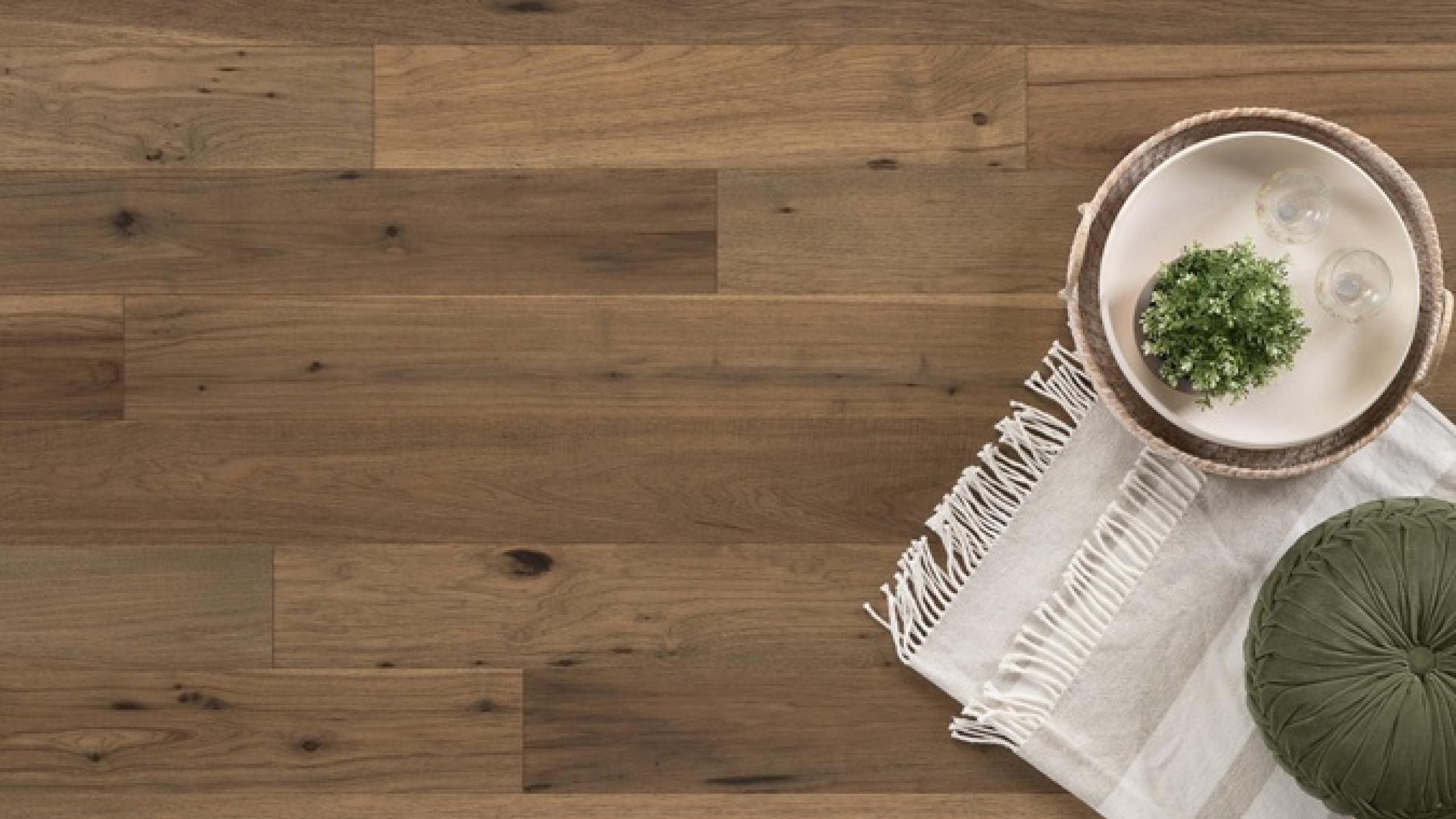 Brushed Hickory Expedition