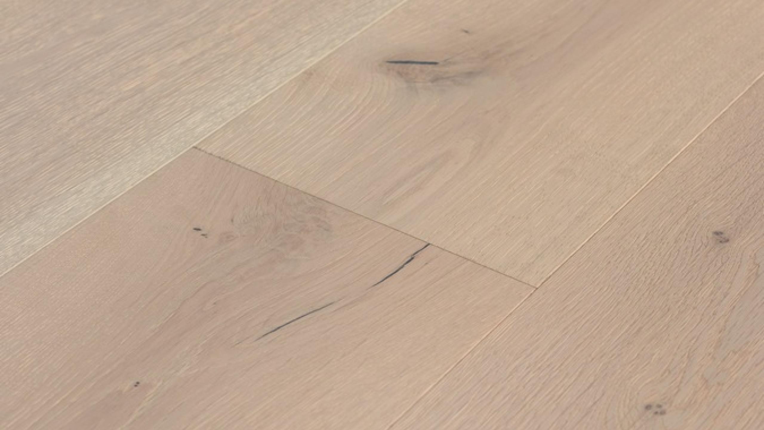 Brushed Oak Serene Escape