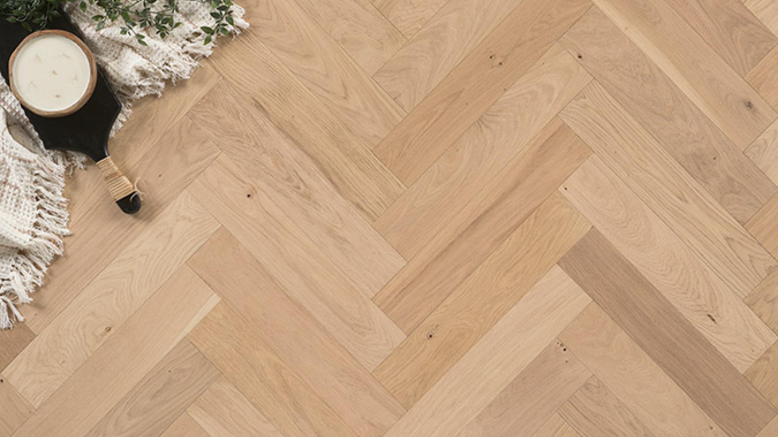Brushed Oak Gold Hill Herringbone