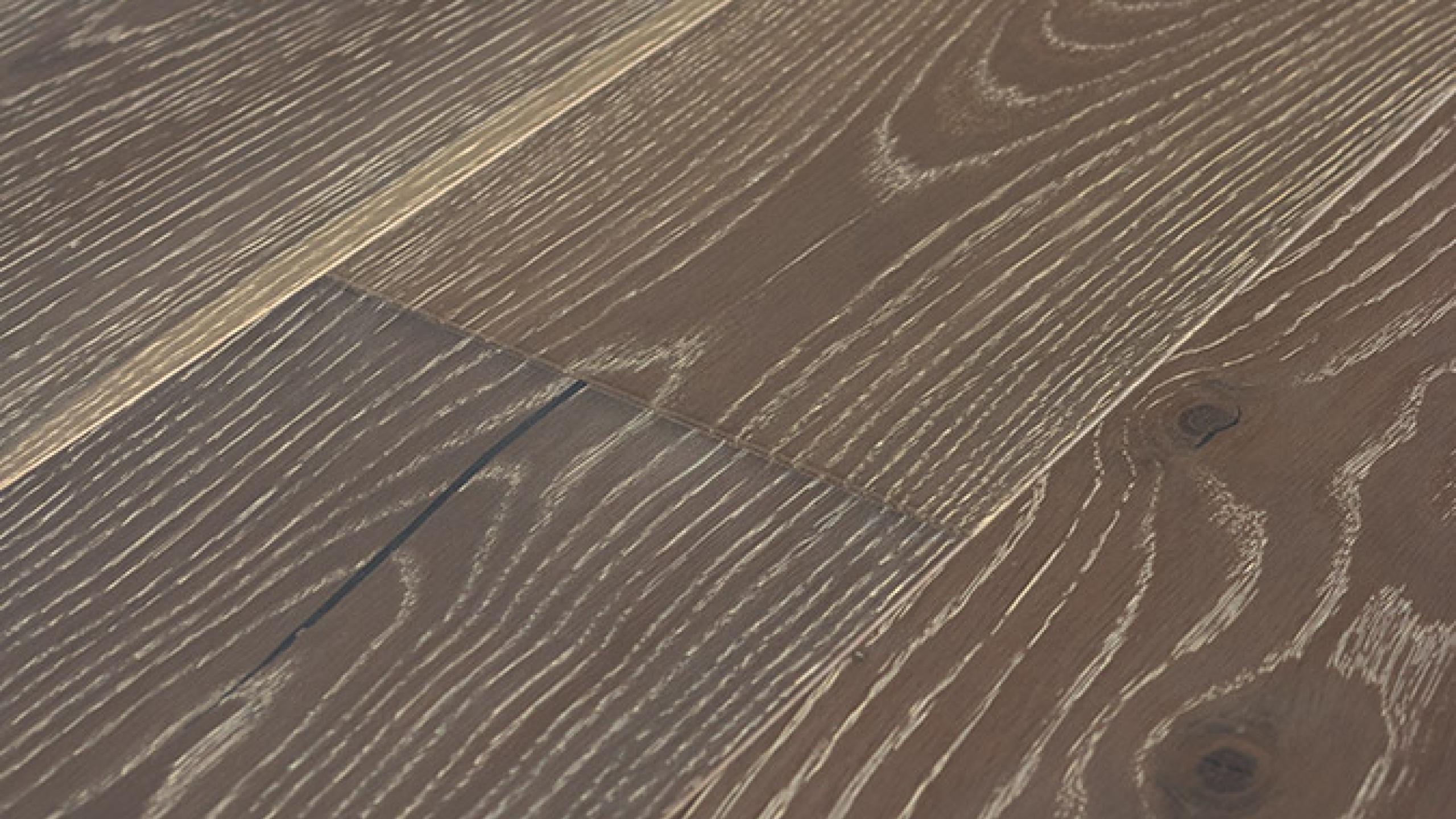 Brushed Oak Black Butte