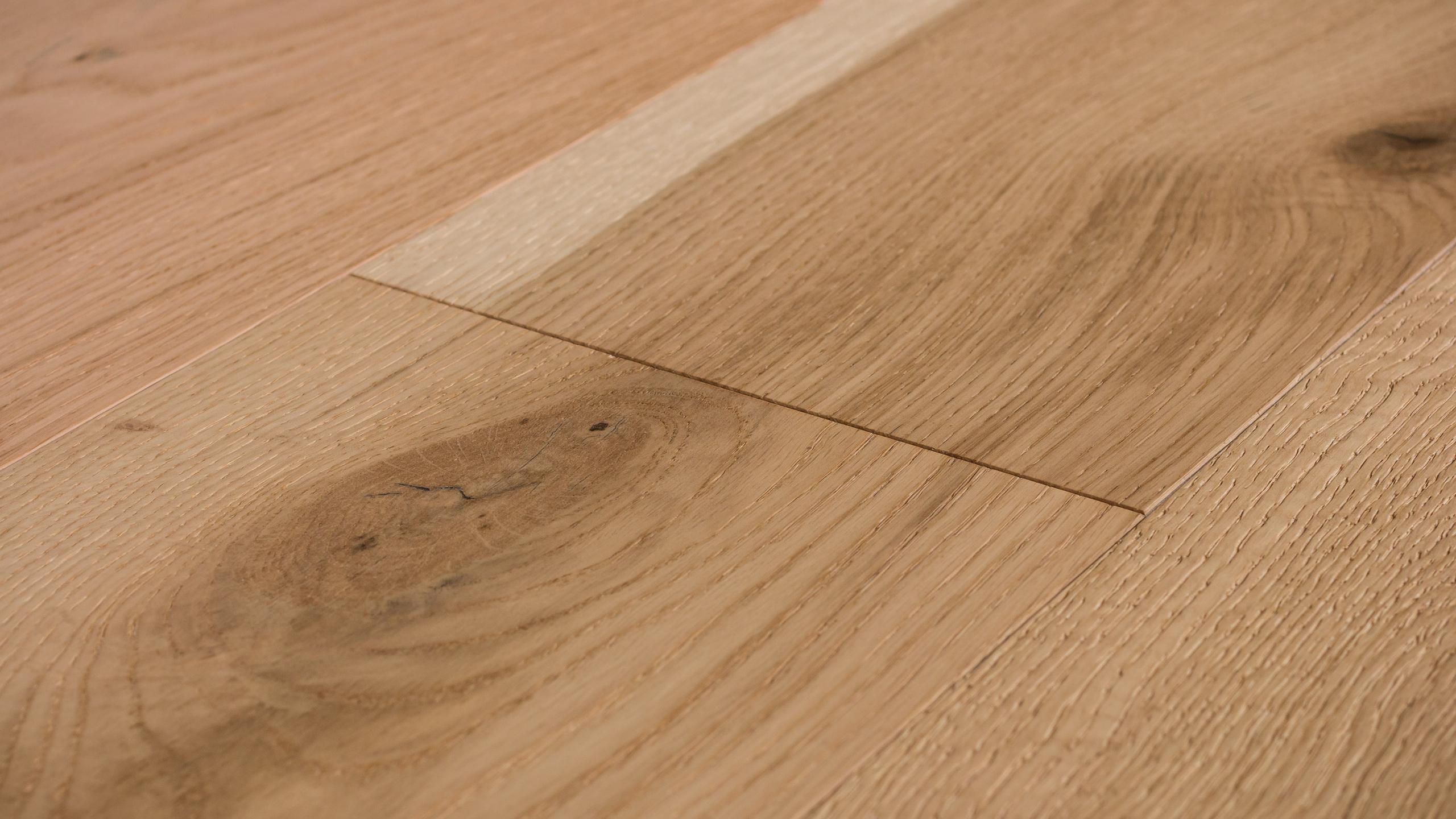 Brushed Oak 'Natural'