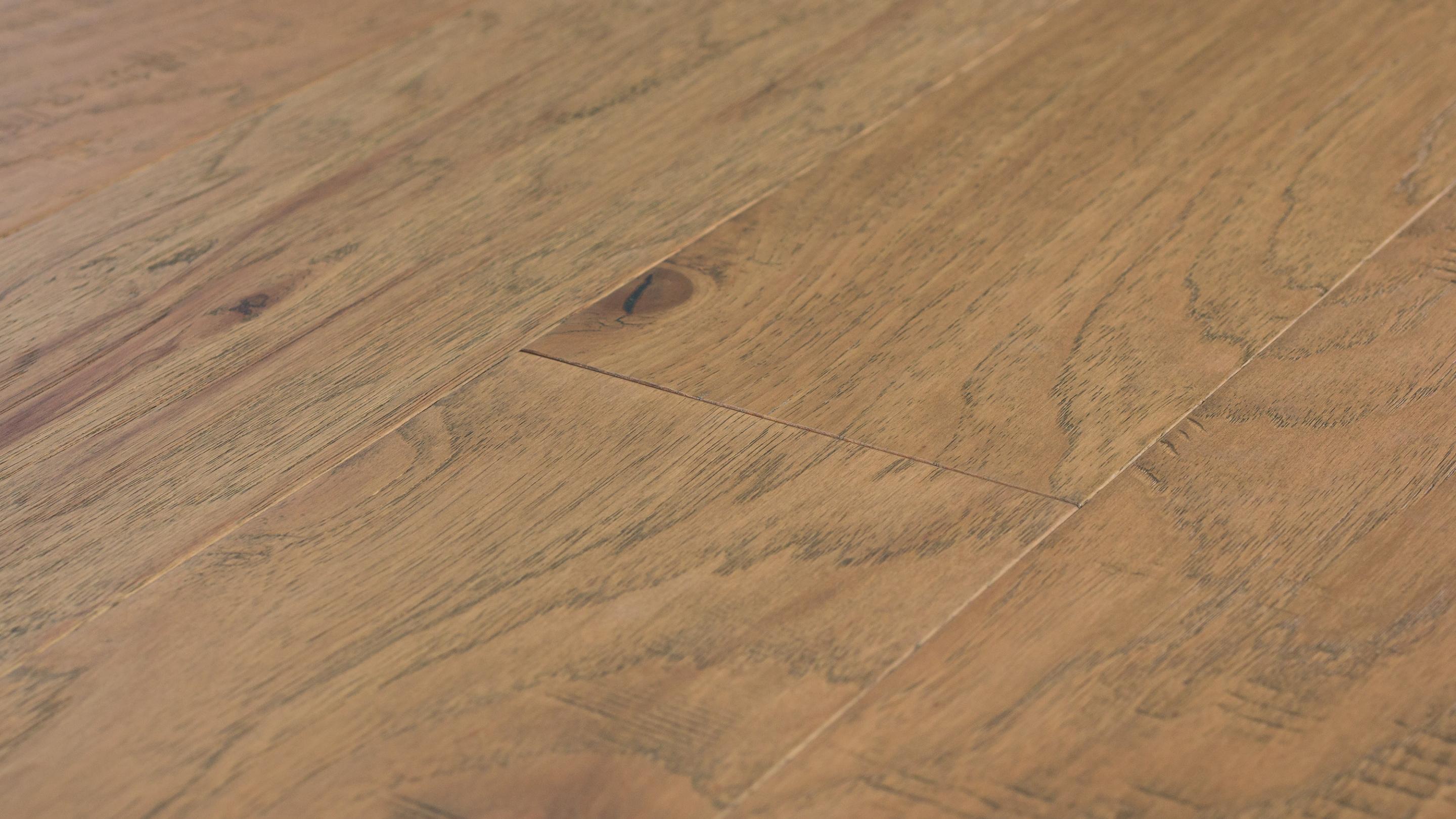 Hickory 'Davy Lamp' Kentwood Flooring
