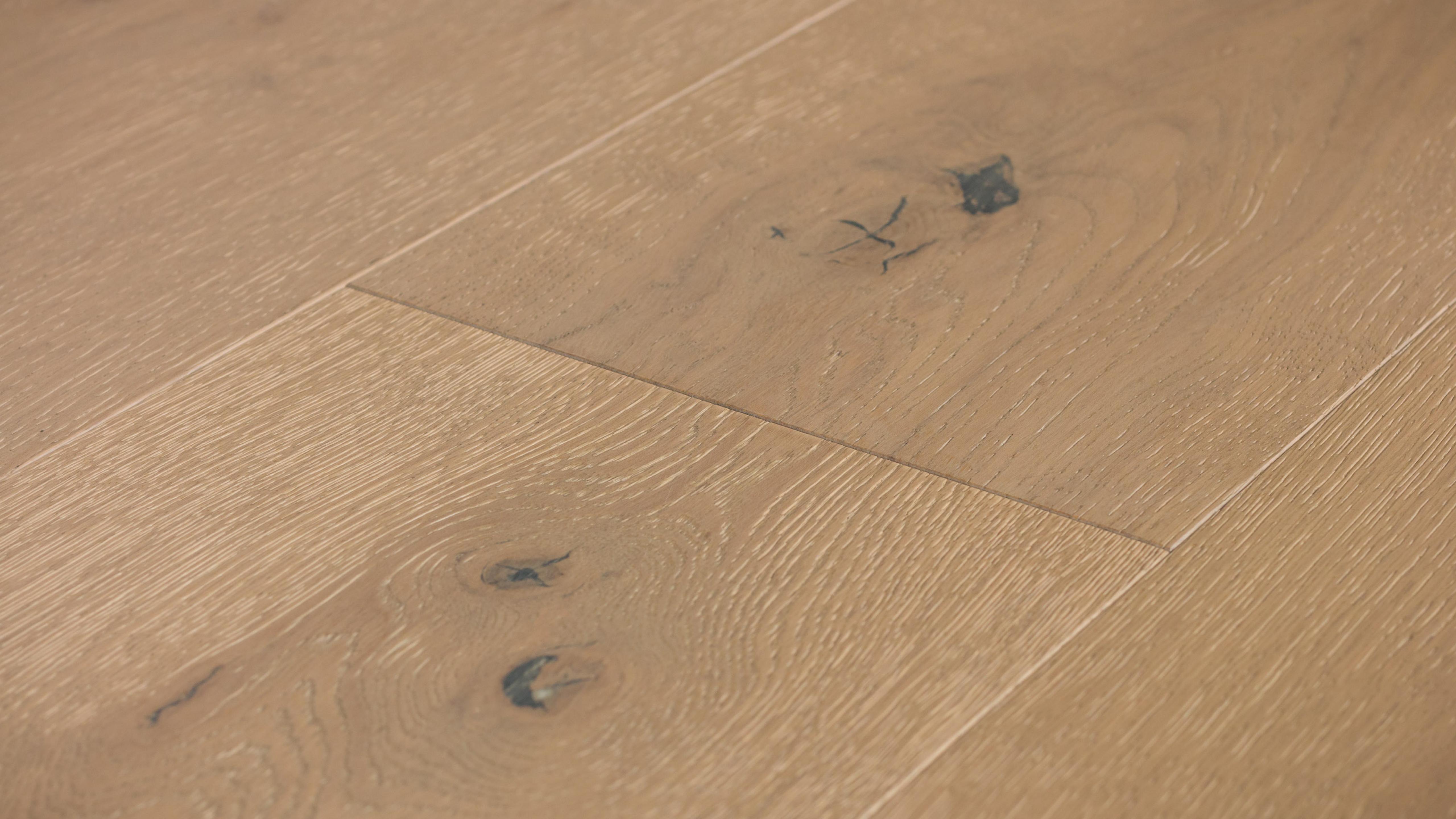 Brushed Oak Kodiak Kentwood Flooring