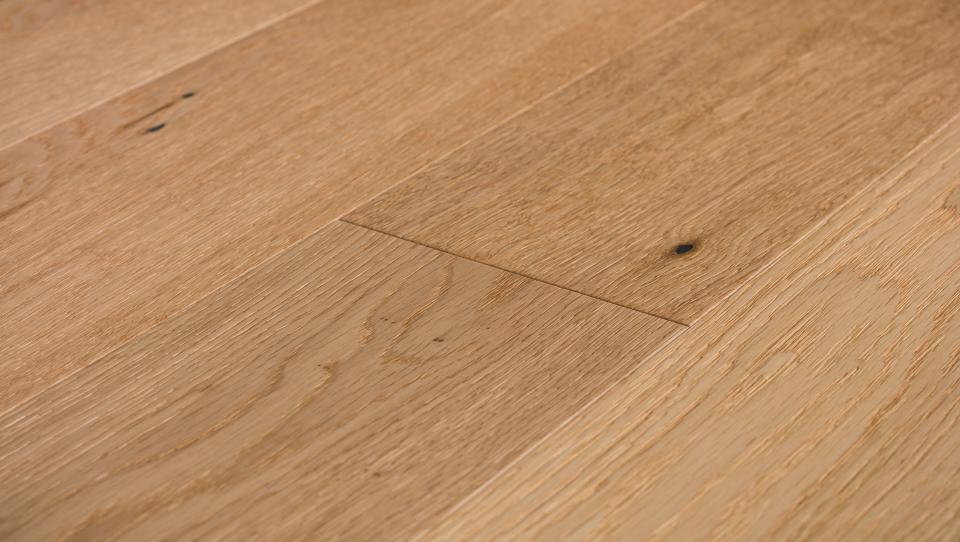 Brushed Oak Natural Manor Kentwood Flooring